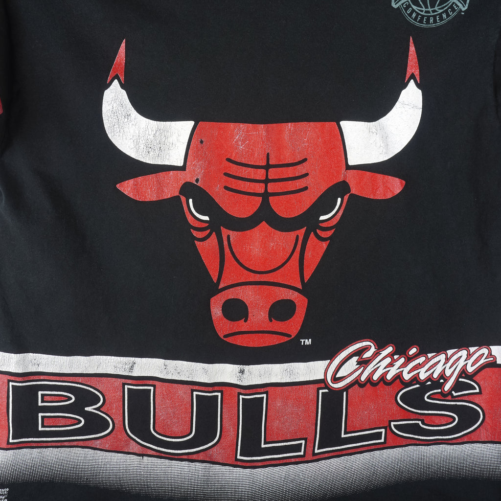 NBA (Salem) - Chicago Bulls T-Shirt 1990s X-Large Vintage Retro Basketball