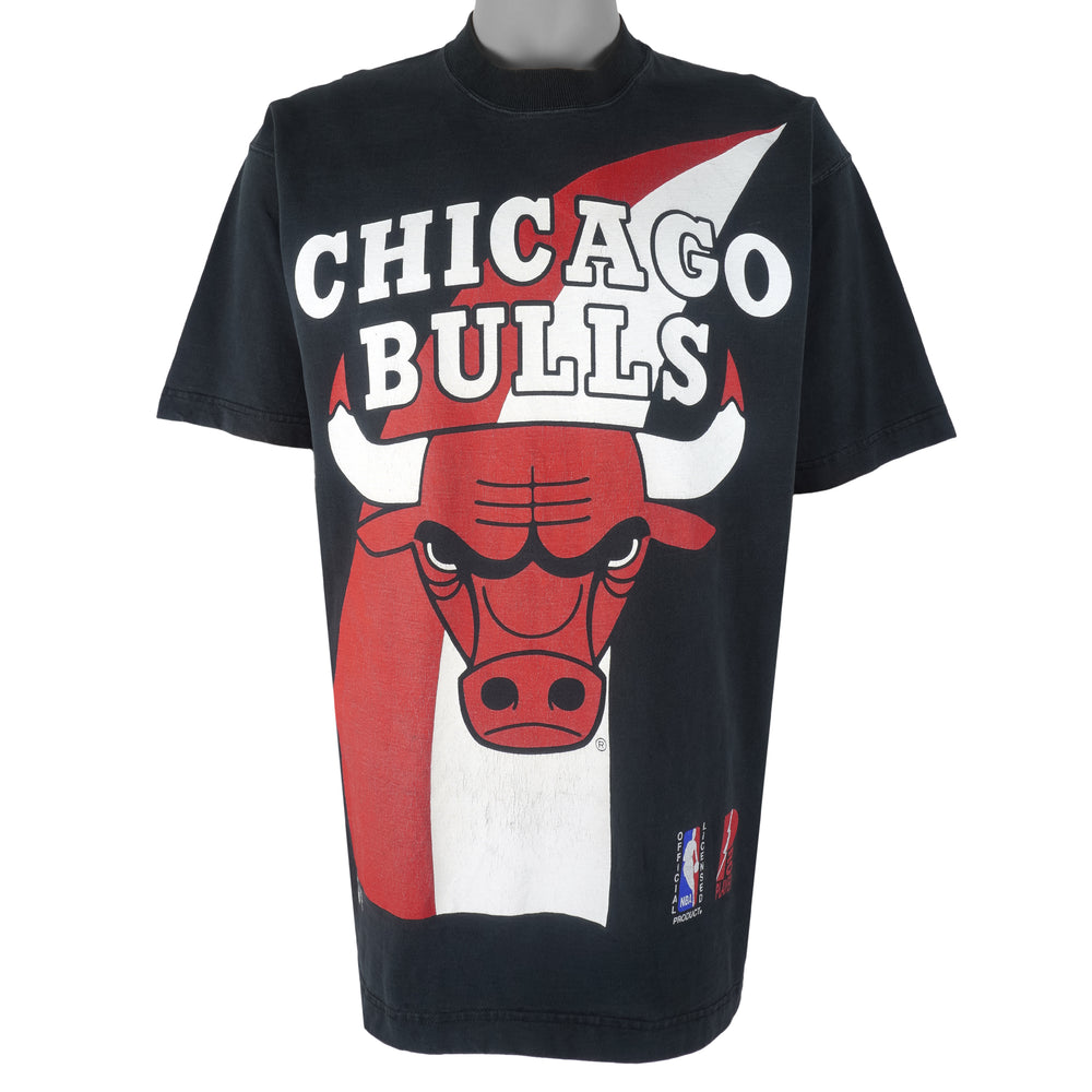 NBA (Pro Player) - Chicago Bulls T-Shirt 1990s X-Large Vintage Retro Basketball