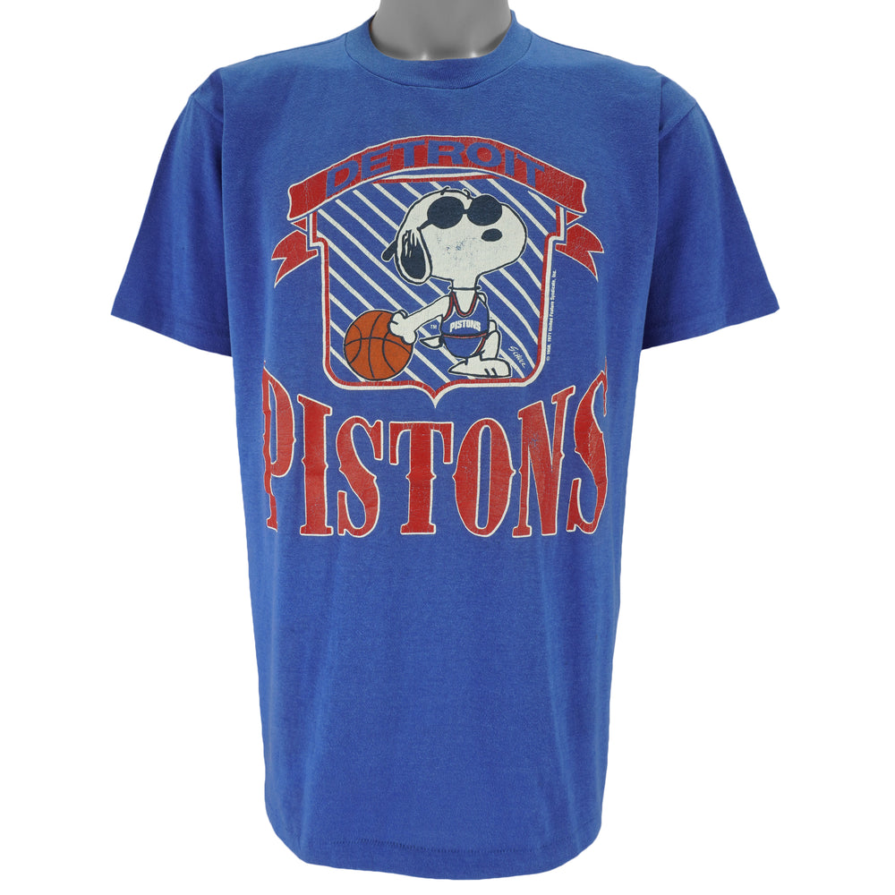 NBA (Artex) - Detroit Pistons X Snoopy T-Shirt 1980s Large Vintage Retro Basketball