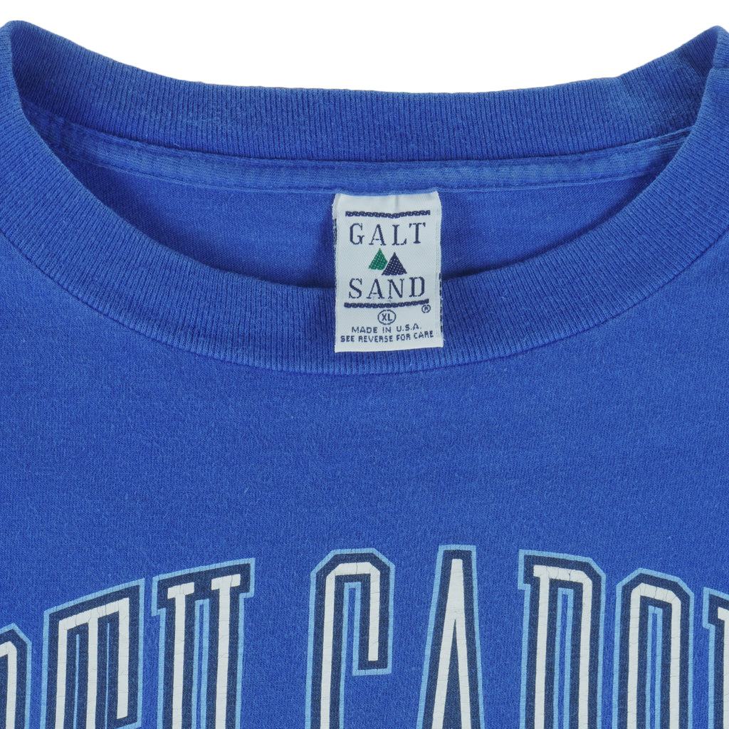 NCAA (Galt Sand) - North Carolina Tar Heels Basketball T-Shirt 1990s X-Large Vintage Retro College