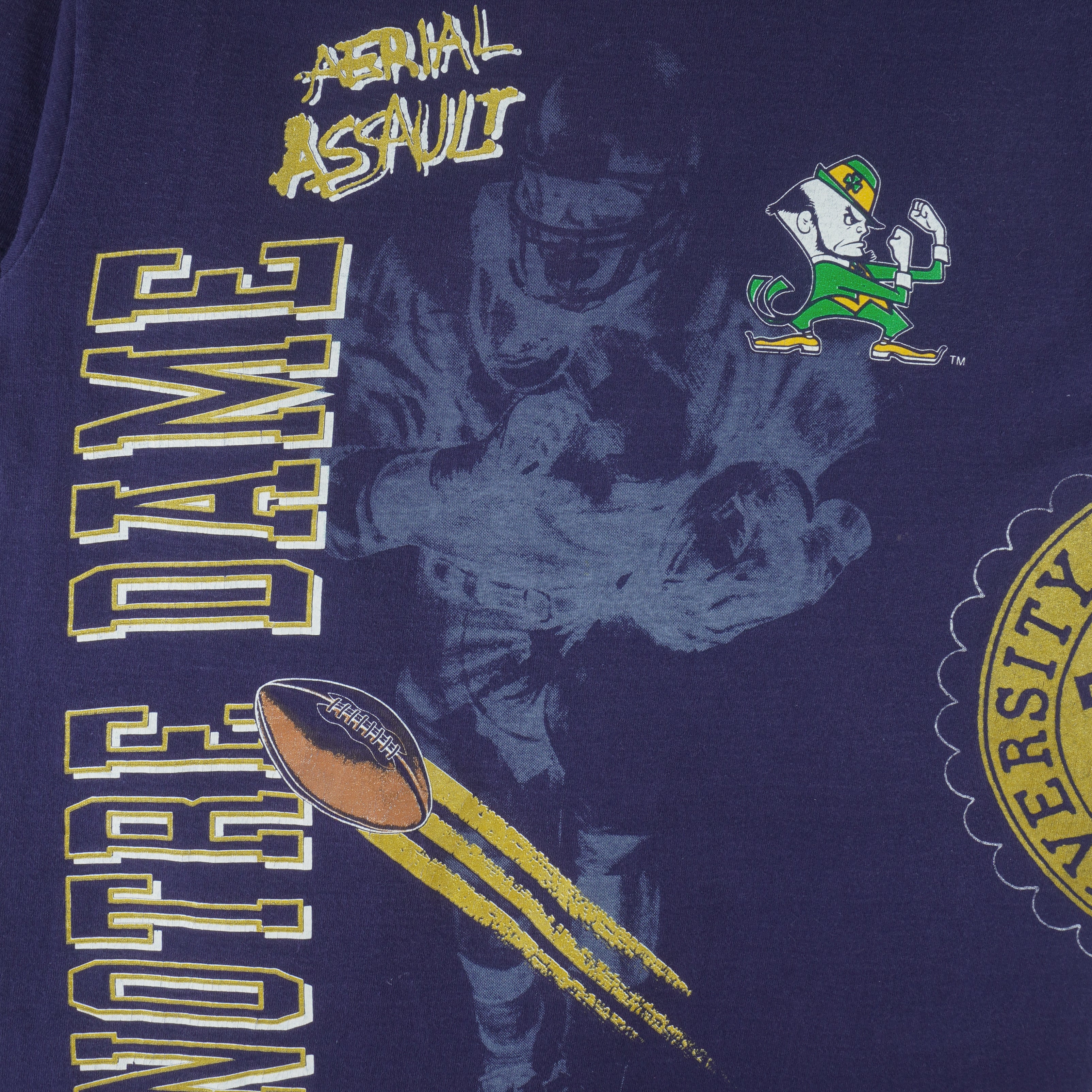 NCAA (Salem) - Notre Dame Fighting Irish Aerial Assault T-Shirt 1990s Medium Vintage Retro