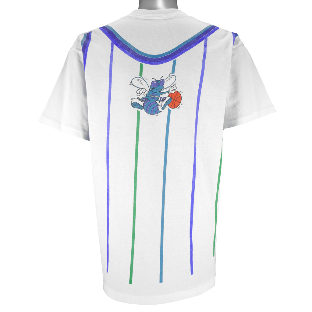 NBA (Salem) - Charlotte Hornets T-Shirt 1990s Large
