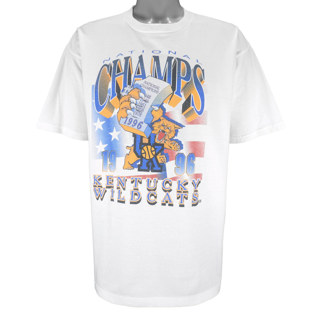 NCAA (Tour Champ) - Kentucky Wildcats National Champs Basketball T-Shirt 1996 X-Large Vintage Retro College