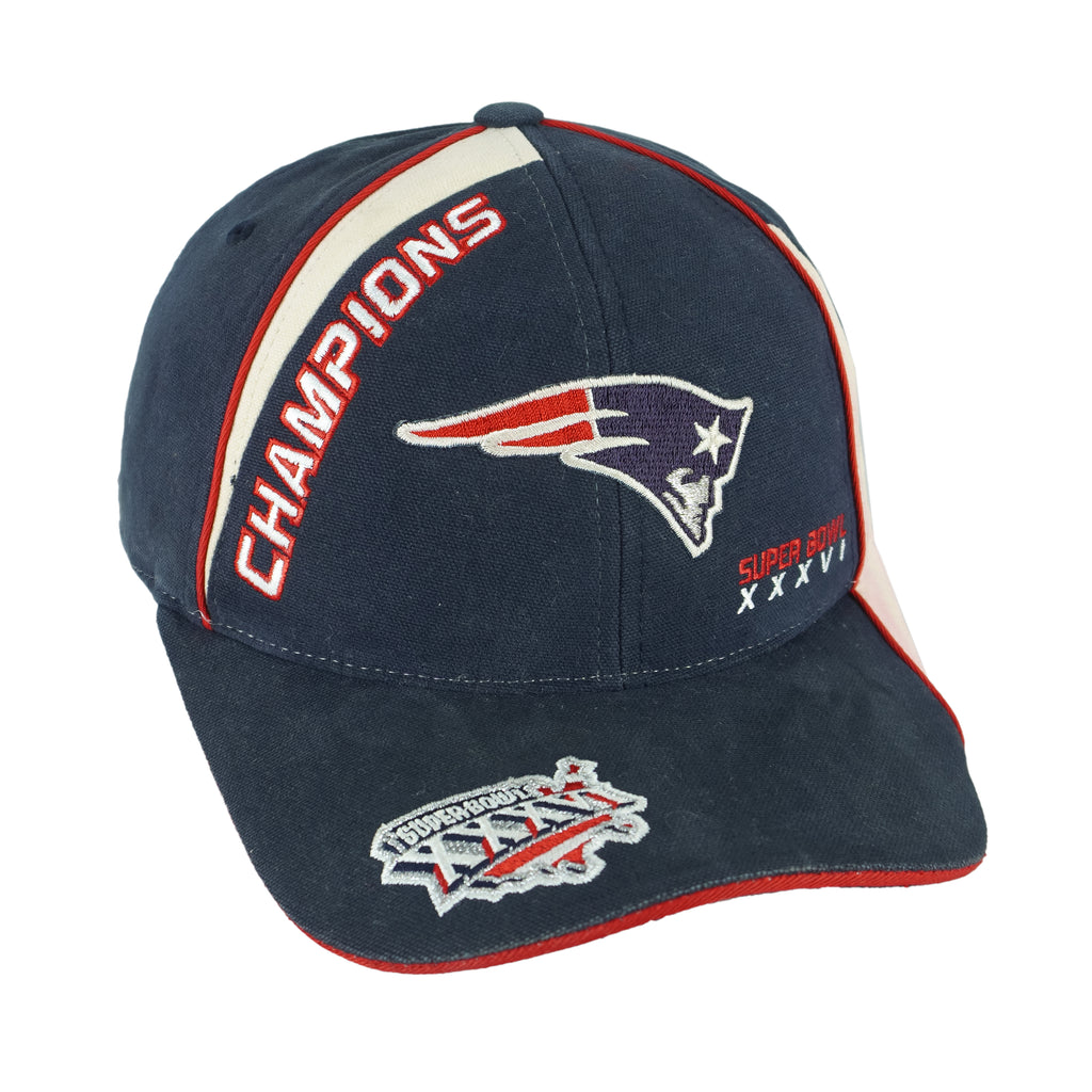 Reebok (NFL) - New England Patriots Embroidered Snapback Hat 2002 OSFA Vintage Retro Football