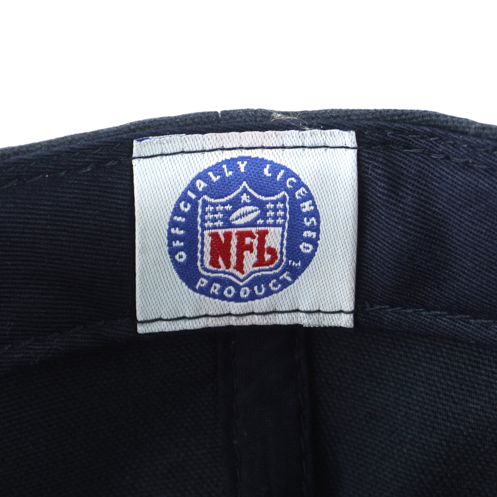 Reebok (NFL) - New England Patriots Embroidered Snapback Hat 2002 OSFA Vintage Retro Football