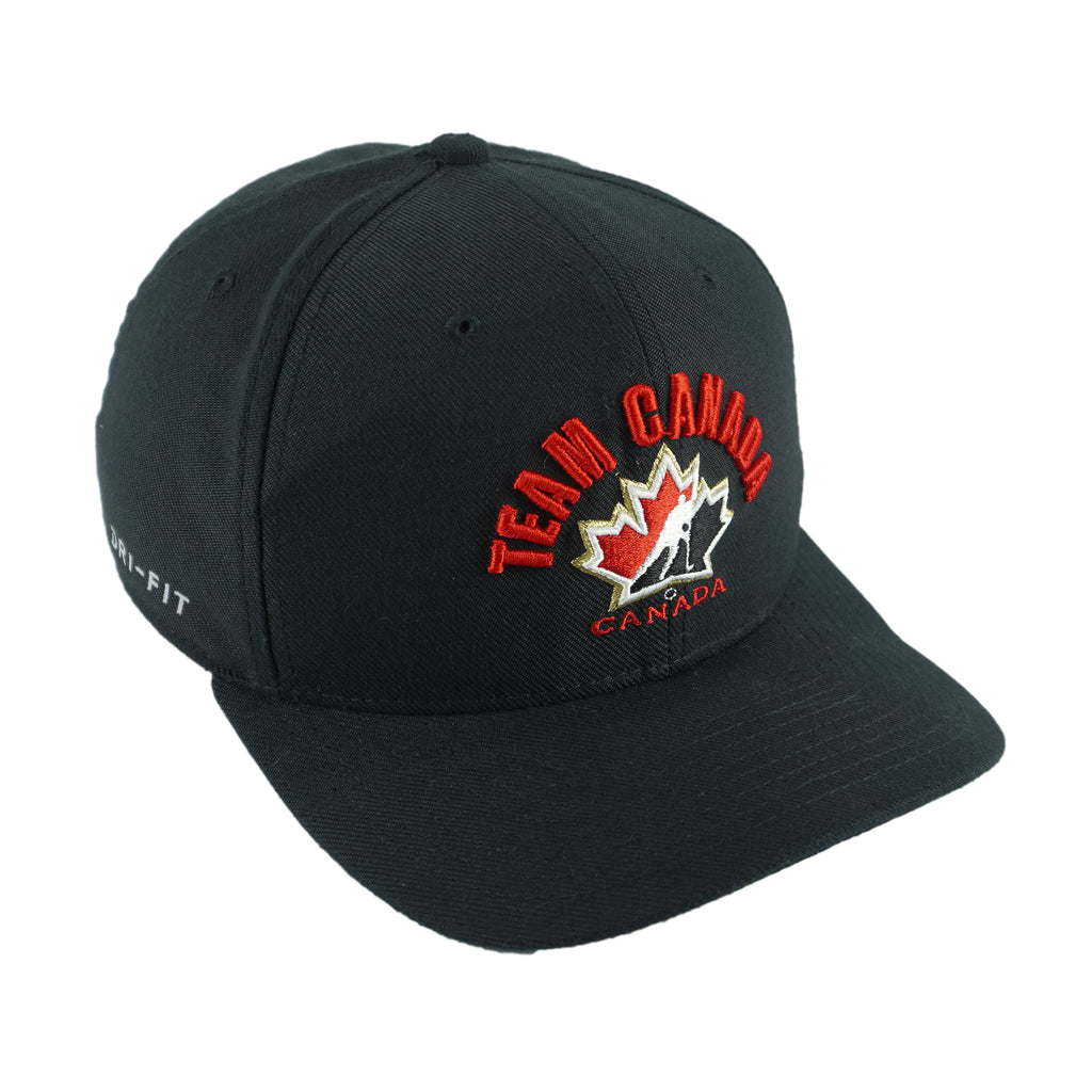 Nike - Team Canada Hockey Embroidered Hat 2000s Fitted Vintage Retro