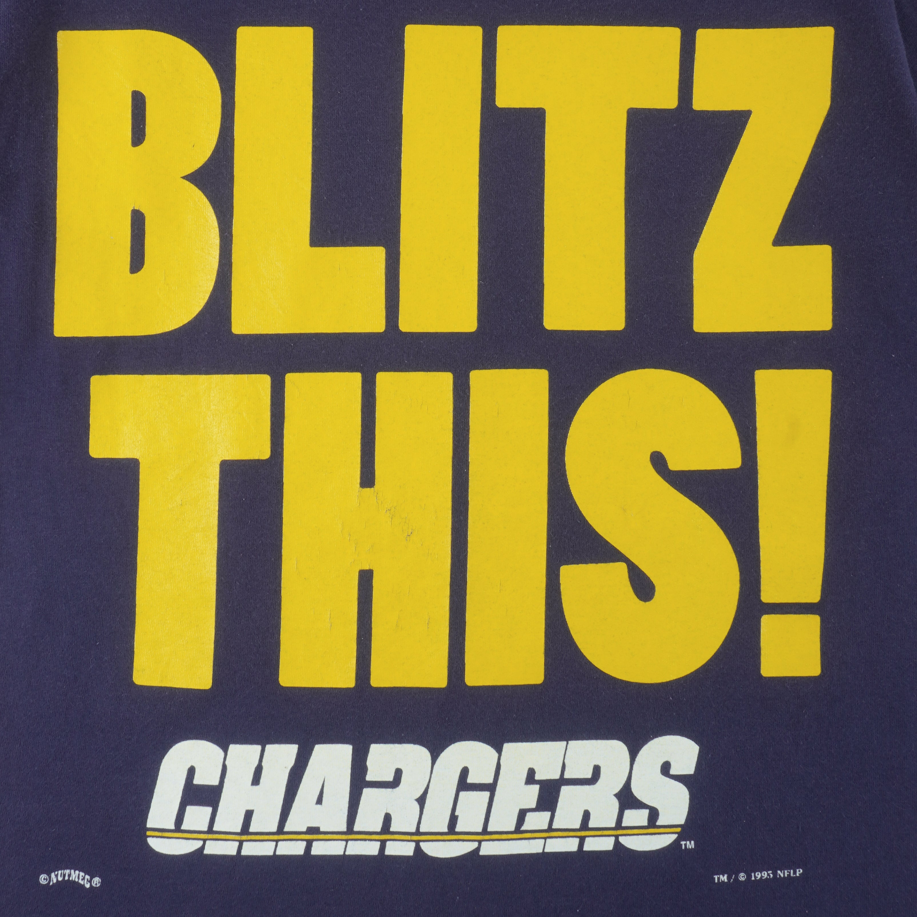 NFL (Nutmeg) - San Diego Chargers Blitz This T-Shirt 1995 Medium vintage retro football