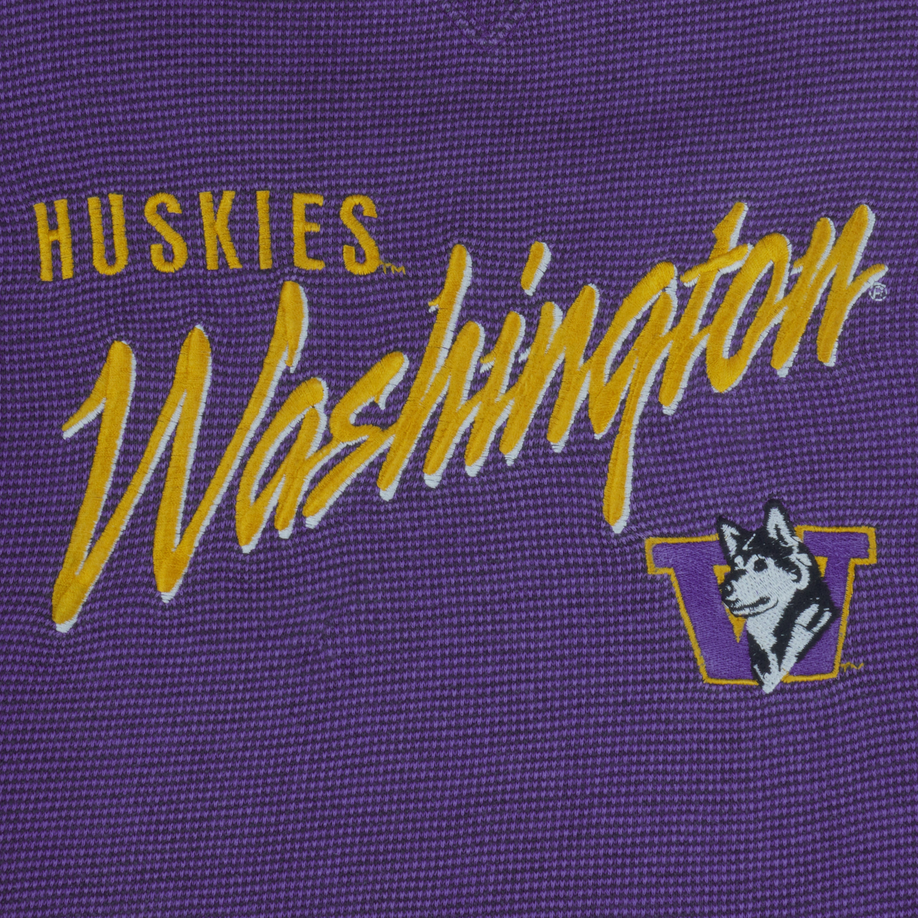 NCAA (CS) - Washington Huskies Embroidered Crew Neck Sweatshirt 1990s Medium vintage retro college