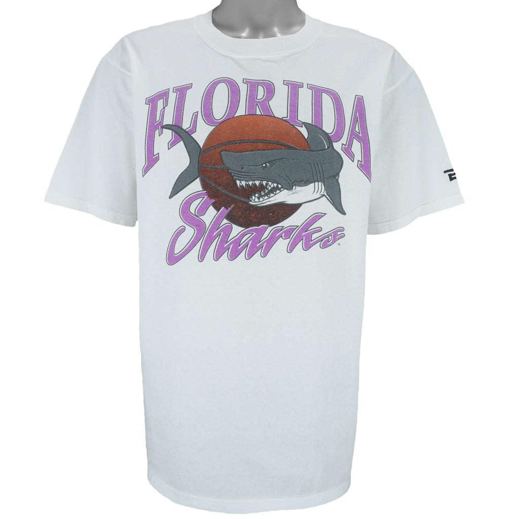 NCAA (Team Edition) - Florida Sharks Basketball Spell-Out T-Shirt 1990s Large vintage retro basketball college