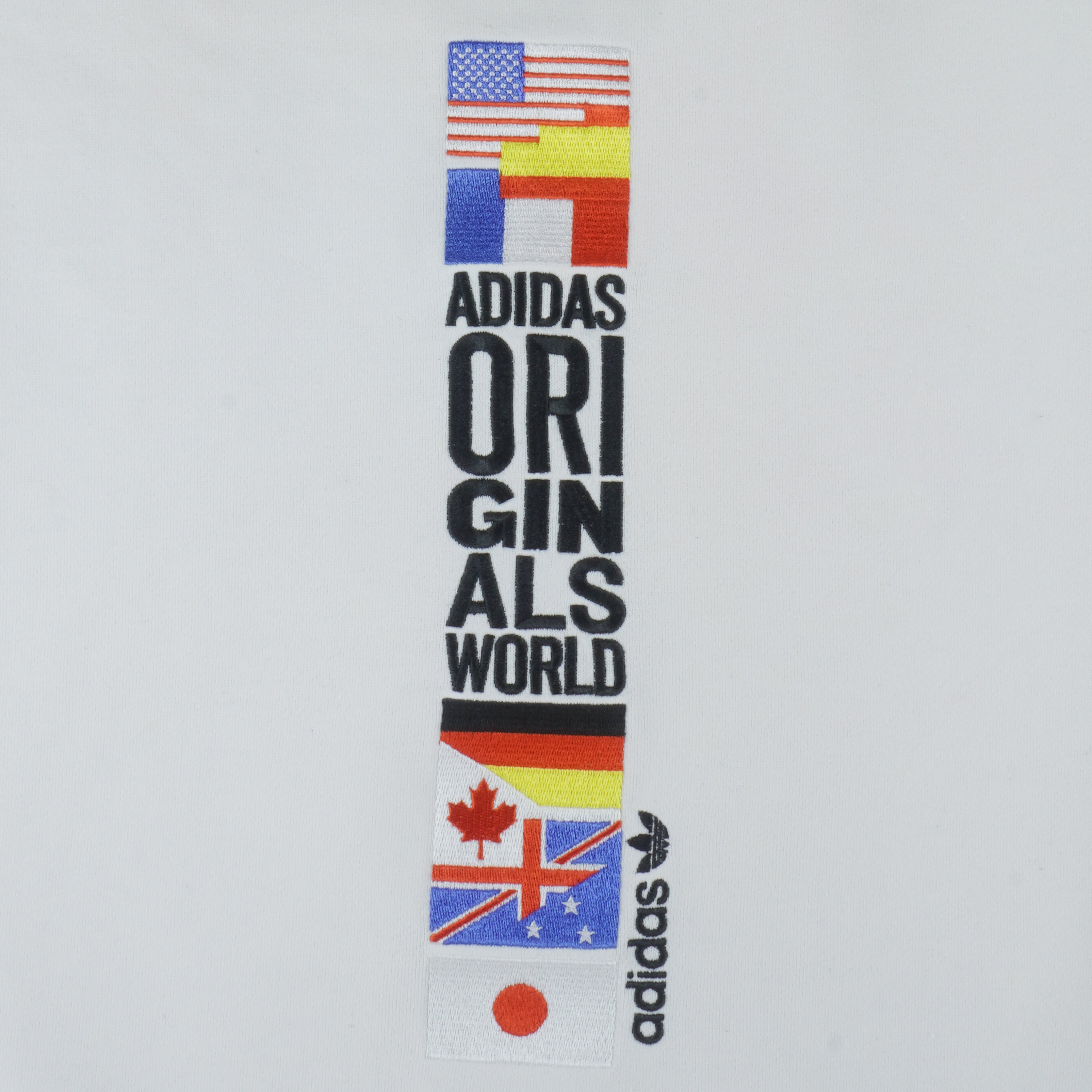 Adidas - Originals World Embroidered Crew Neck Sweatshirt 2000s Medium vintage retro