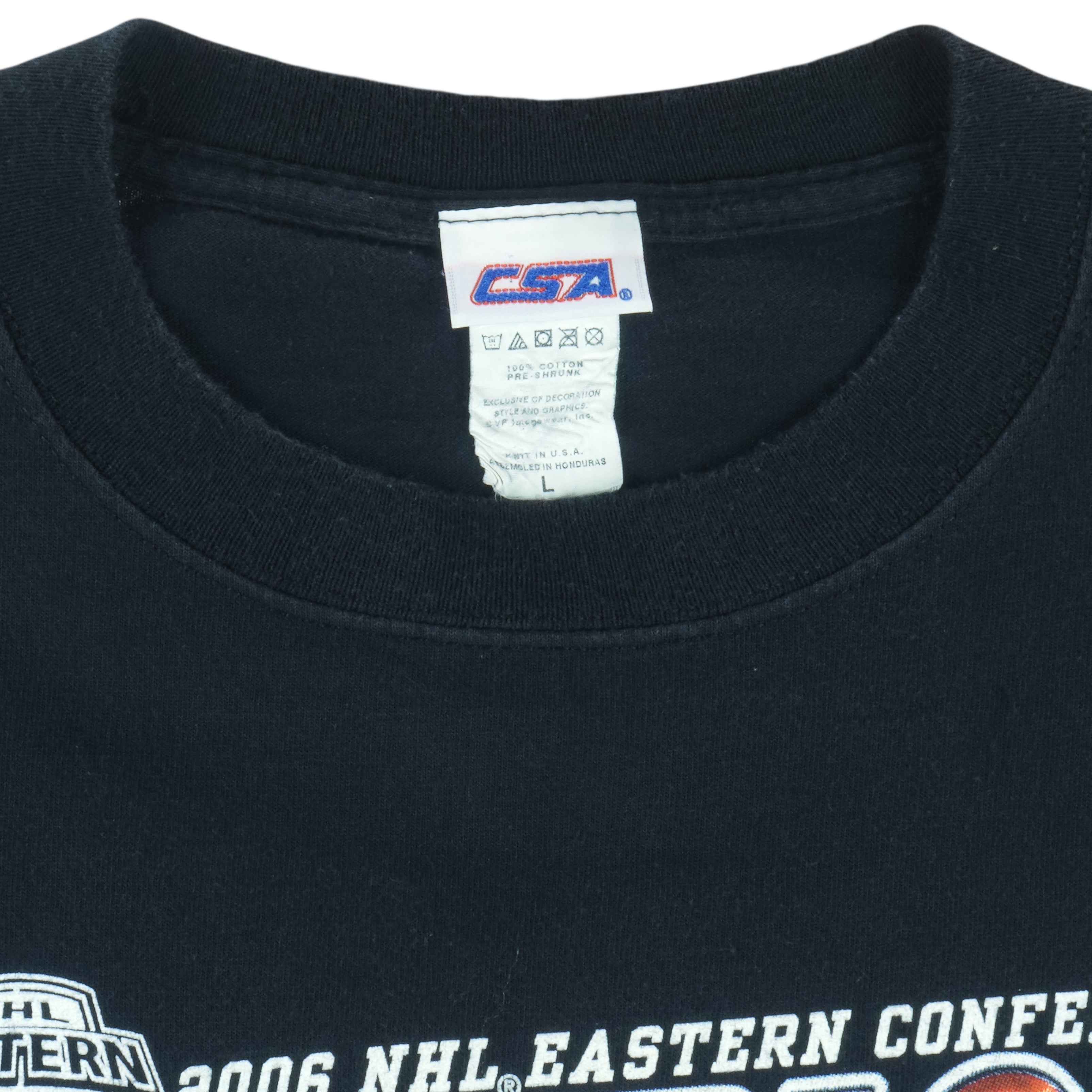 NHL (CSA) - Carolina Hurricanes Helmet T-Shirt 2006 Large