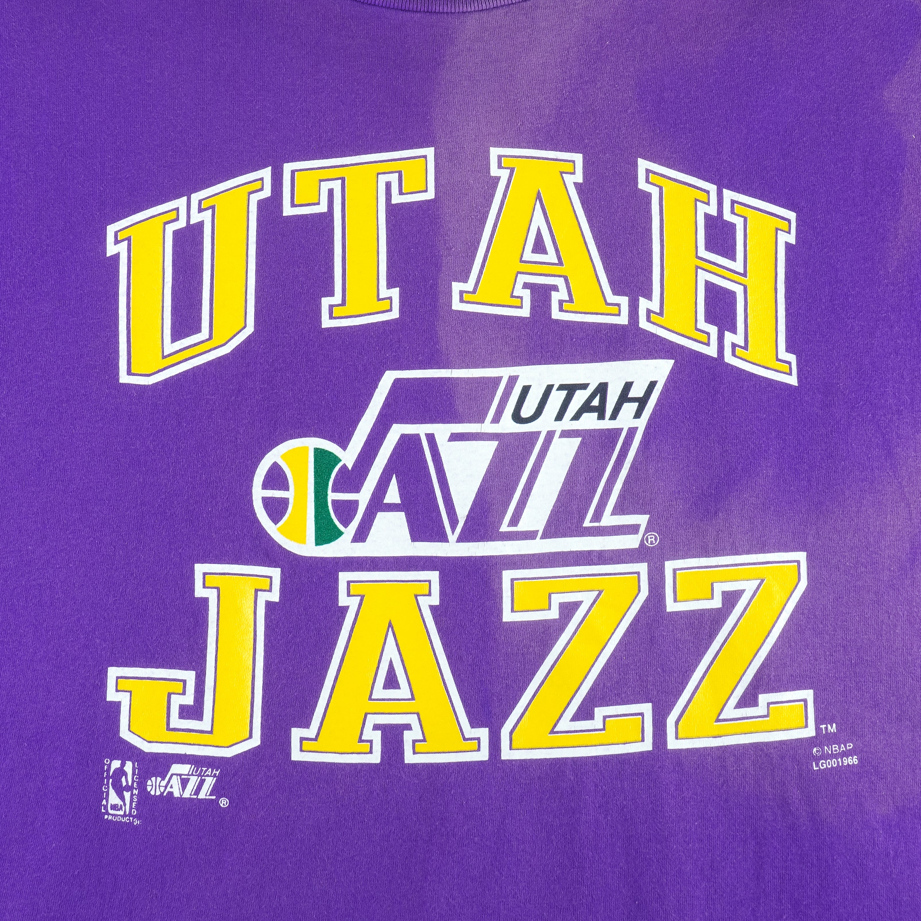 NBA (Logo Athletic) - Utah Jazz Spell-Out T-Shirt 1990s X-Large vintage retro basketball