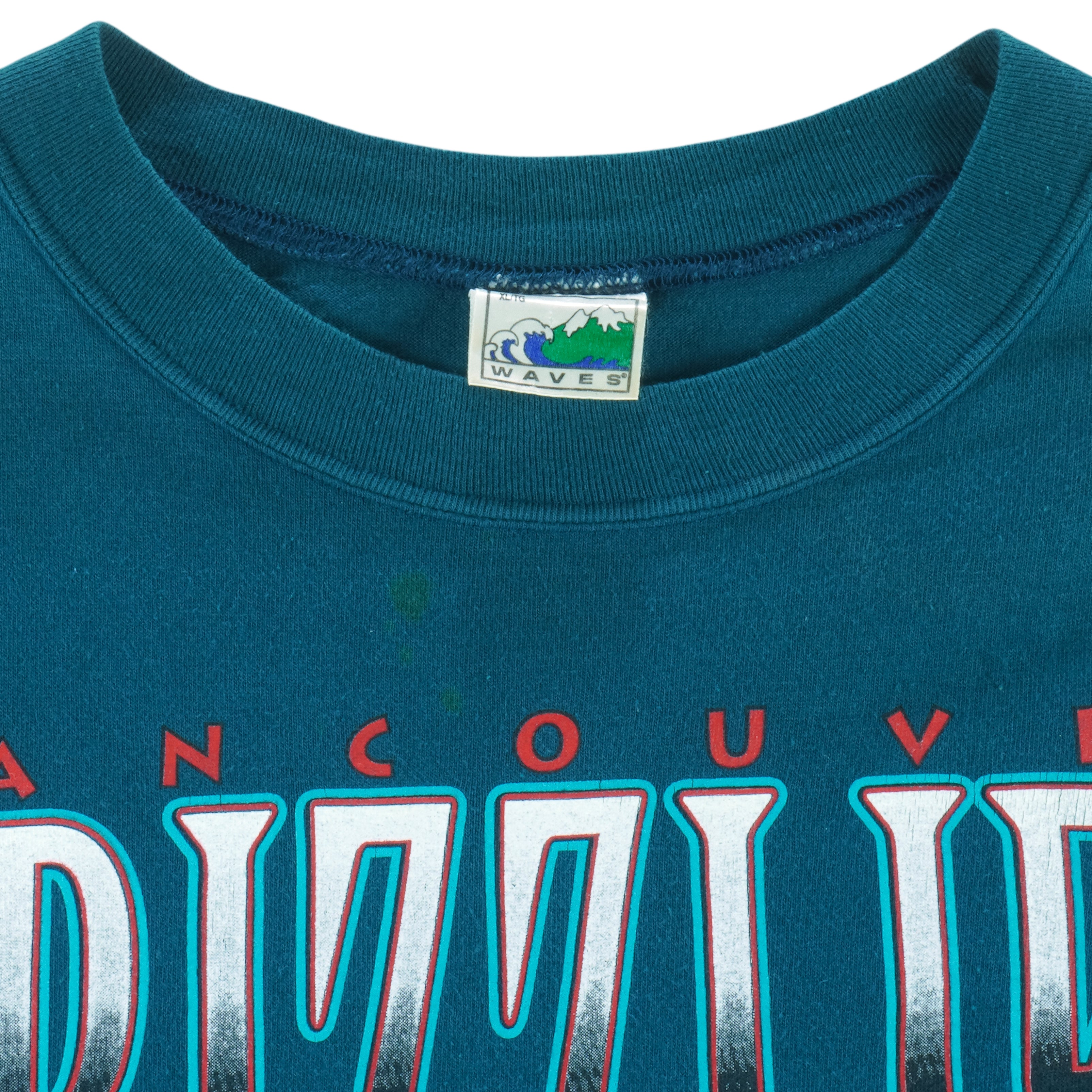NBA (Waves) - Vancouver Grizzlies Spell-Out T-Shirt 1994 X-Large vintage retro basketball