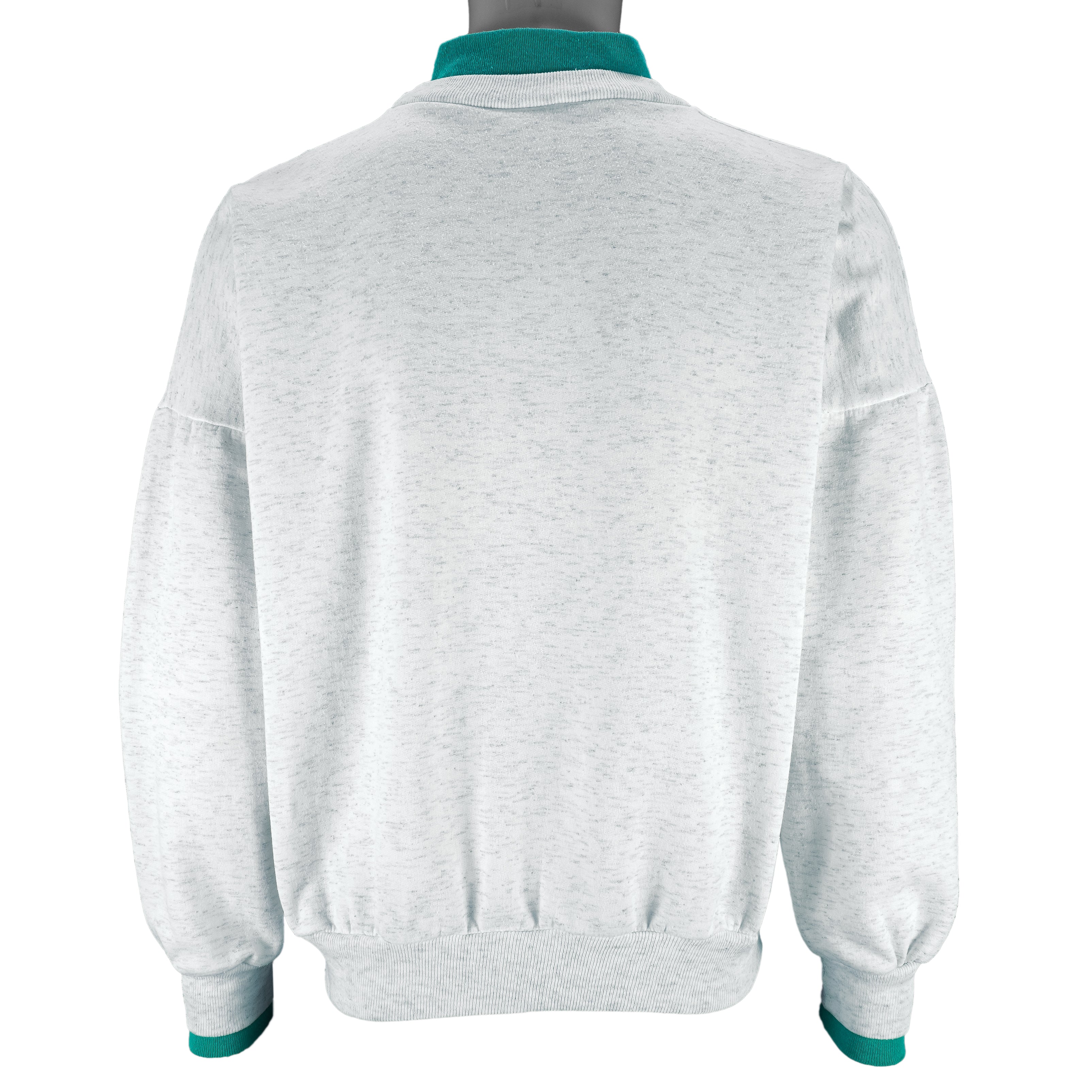 Vintage (Warner Bros) - Yogi Bear Turtleneck Sweatshirt 1999 Small vintage retro