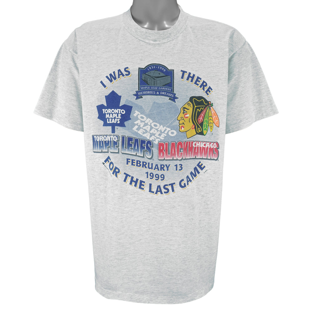 NHL (Bulletin Athletic) - Toronto Maple Leafs VS Chicago Blackhawks T-Shirt 1999 Large
