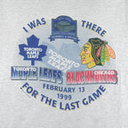 NHL (Bulletin Athletic) - Toronto Maple Leafs VS Chicago Blackhawks T-Shirt 1999 Large