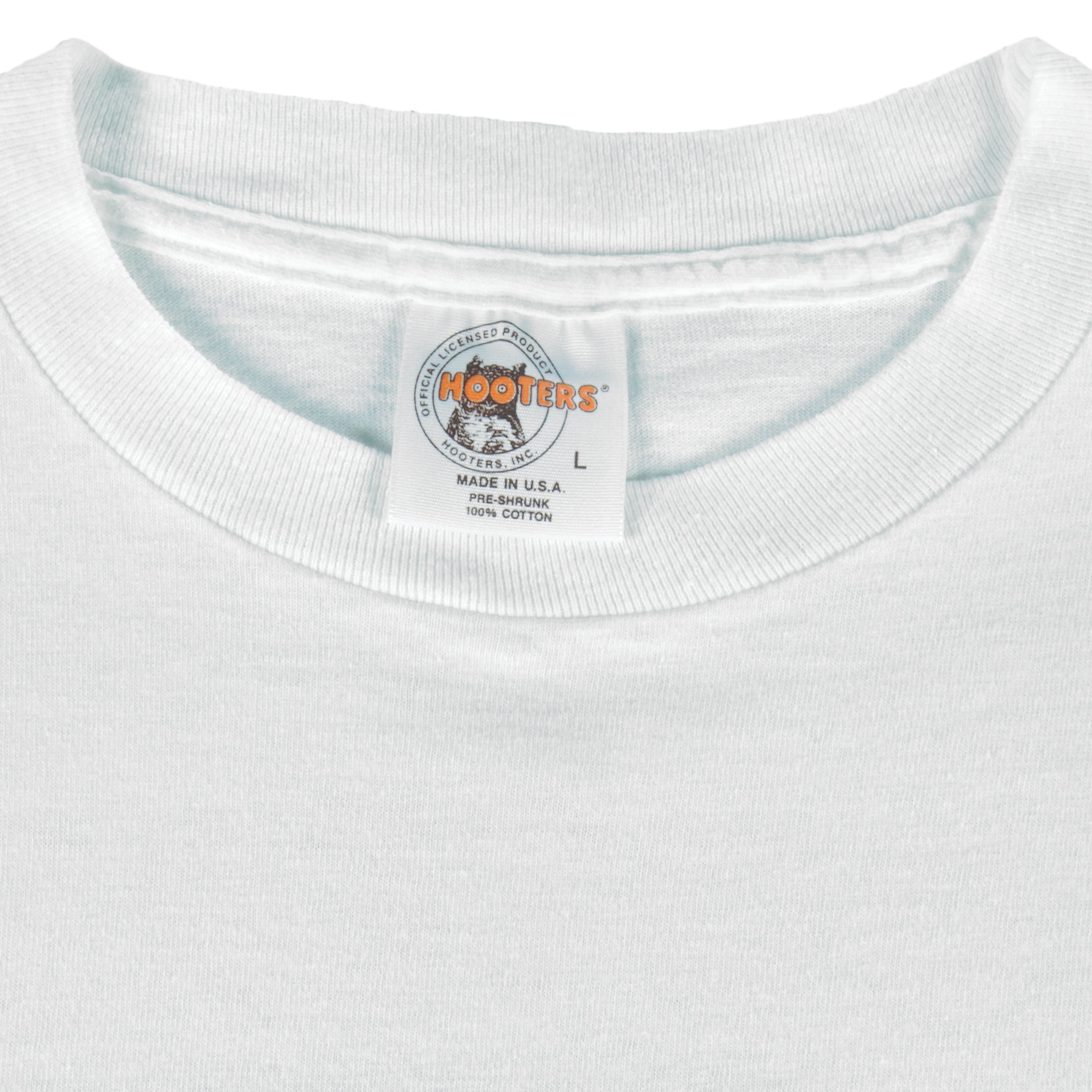 Vintage - Hooters Spring Break Clearwater Florida T-Shirt 1990s Large vintage retro