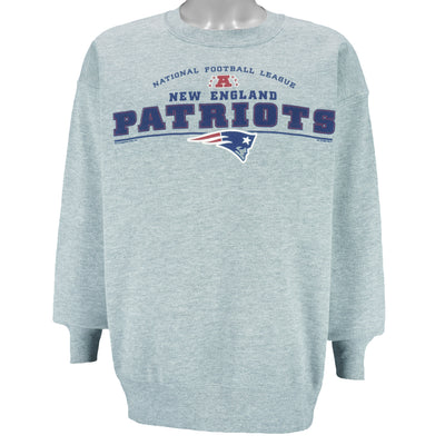 NFL (Lee) - New England Patriots Crew Neck Sweatshirt 2001 Large