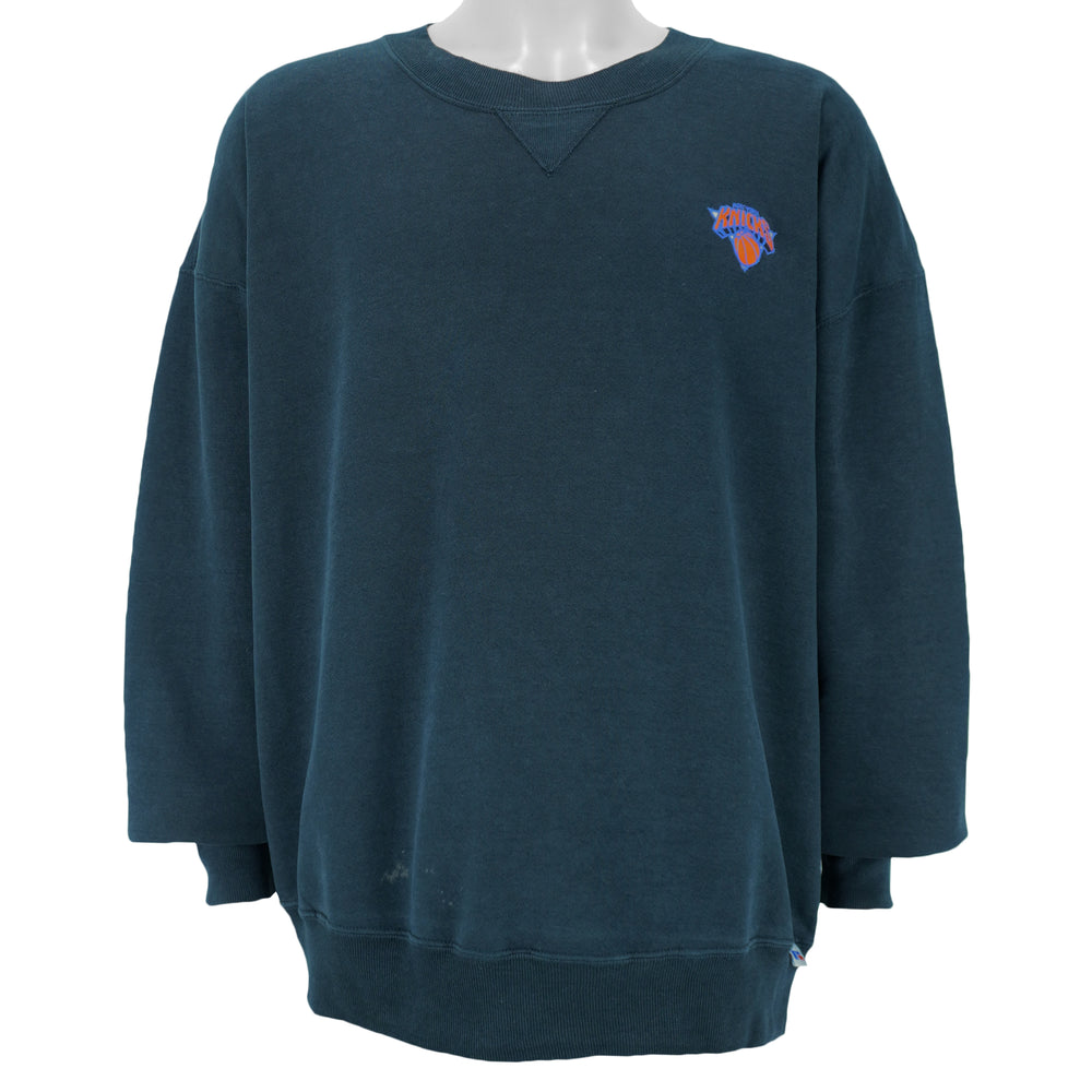 NBA (Russell Athletic) - New York Knicks Crew Neck Sweatshirt 1990s XX-Large vintage retro basketball