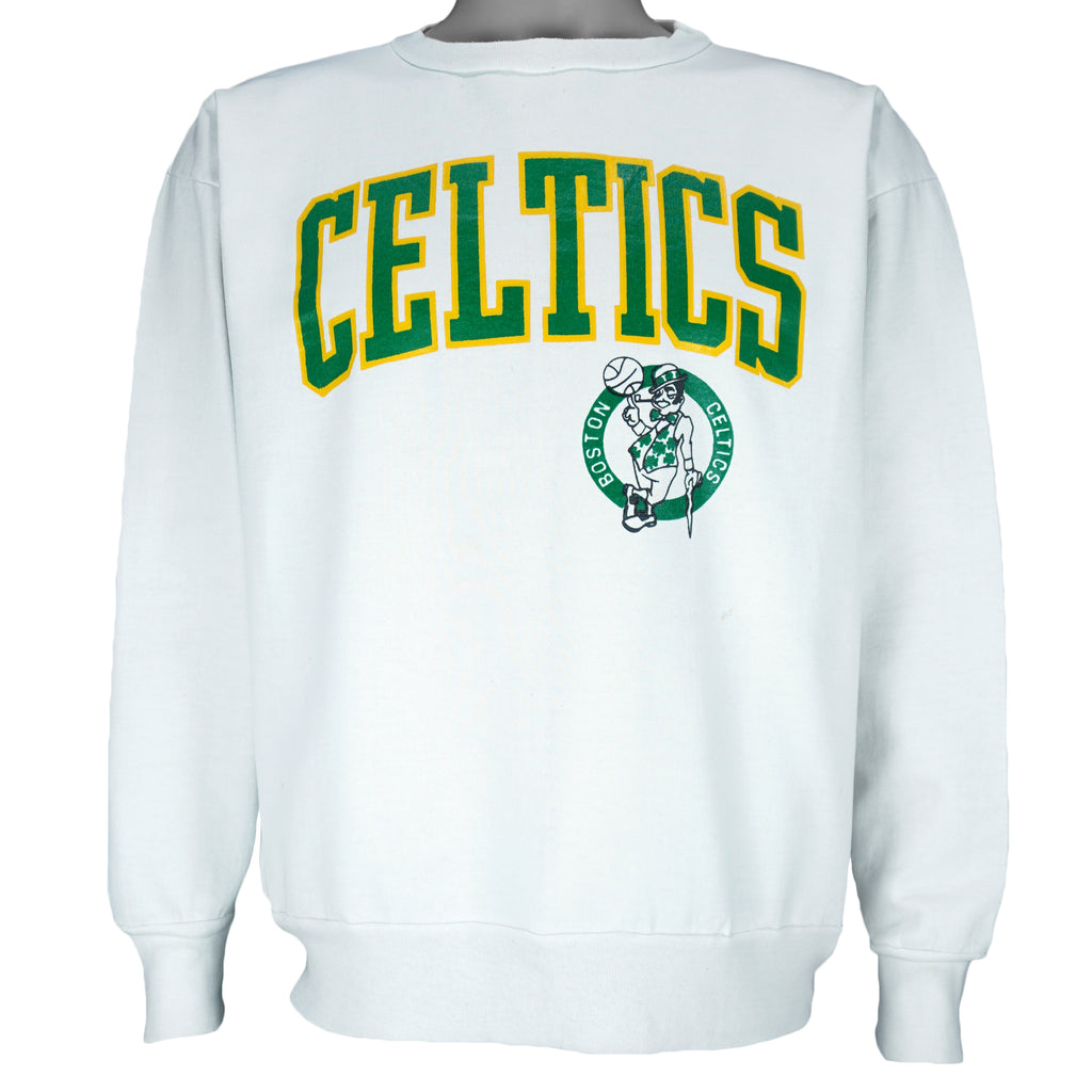 NBA (Medallion) - Boston Celtics Crew Neck Sweatshirt 1990s Large Vintage Retro Basketball