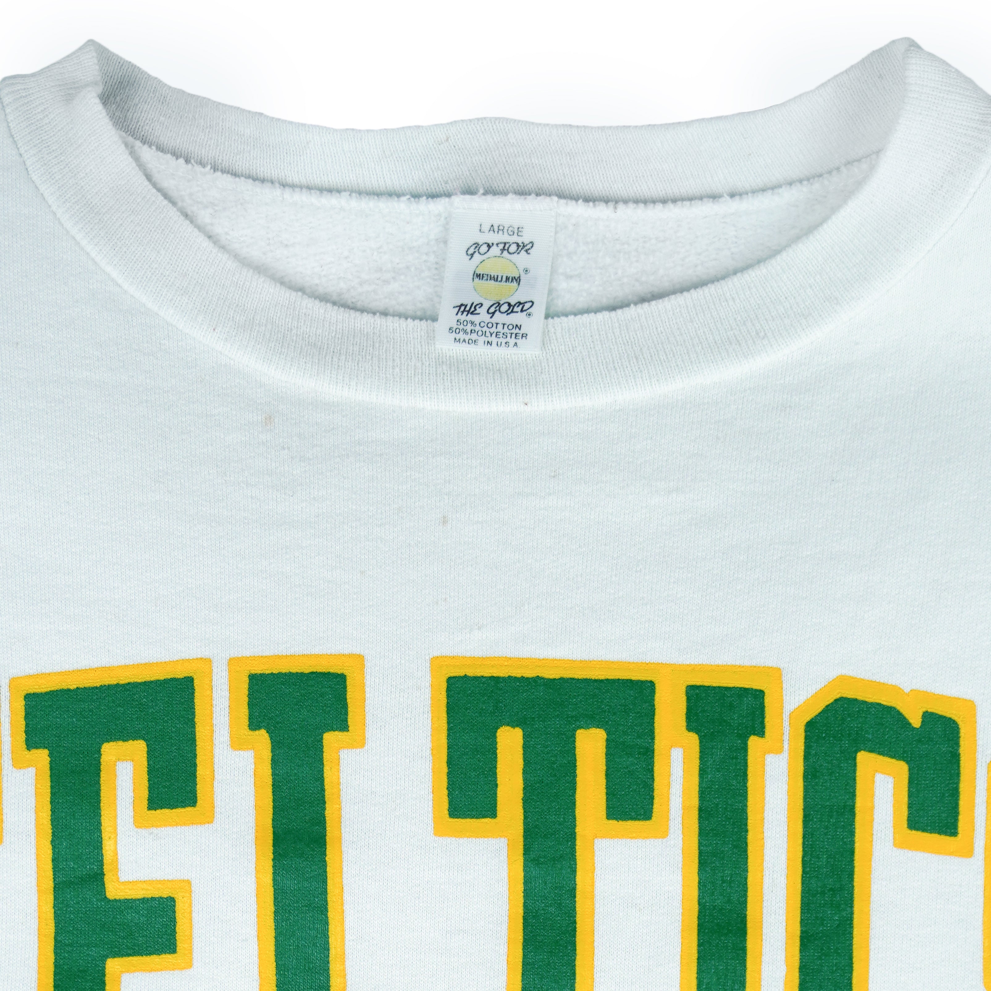 NBA (Medallion) - Boston Celtics Crew Neck Sweatshirt 1990s Large Vintage Retro Basketball
