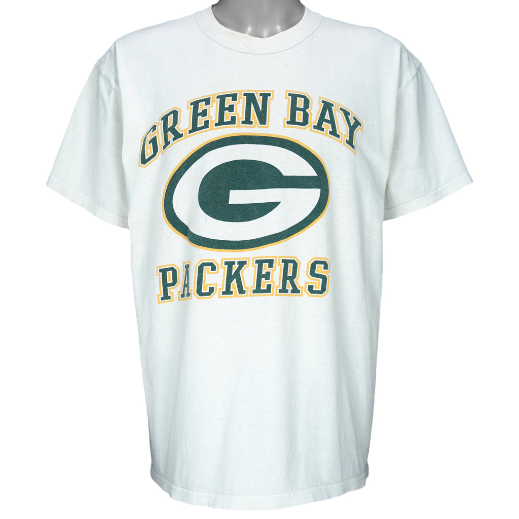 Vintage NFL Green Bay Packers spell-out and big-logo T-Shirt. White in color, fits large size and is in excellent condition.