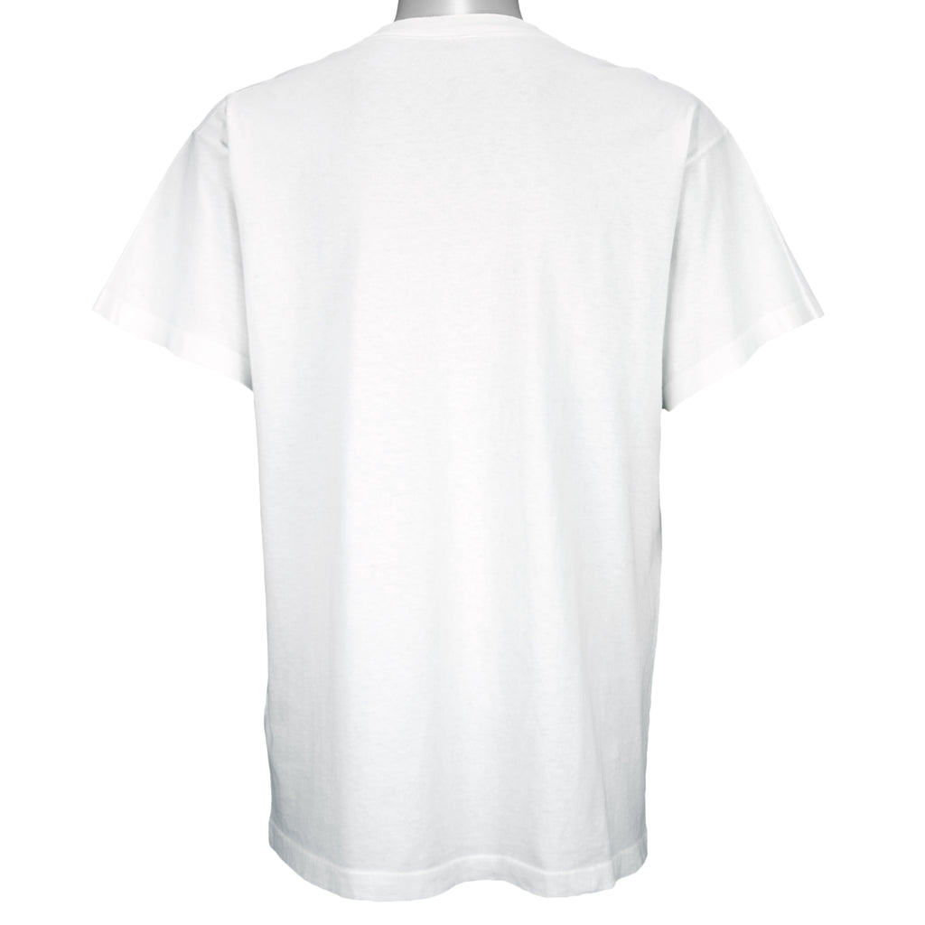 1990 vintage National League Championship Pittsburgh Pirates Vs Cincinnati Reds single stitch T-Shirt. White in color with Starter print, fits Large in size and is in excellent condition.