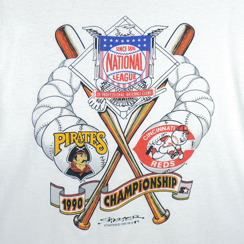 1990 vintage National League Championship Pittsburgh Pirates Vs Cincinnati Reds single stitch T-Shirt. White in color with Starter print, fits Large in size and is in excellent condition.