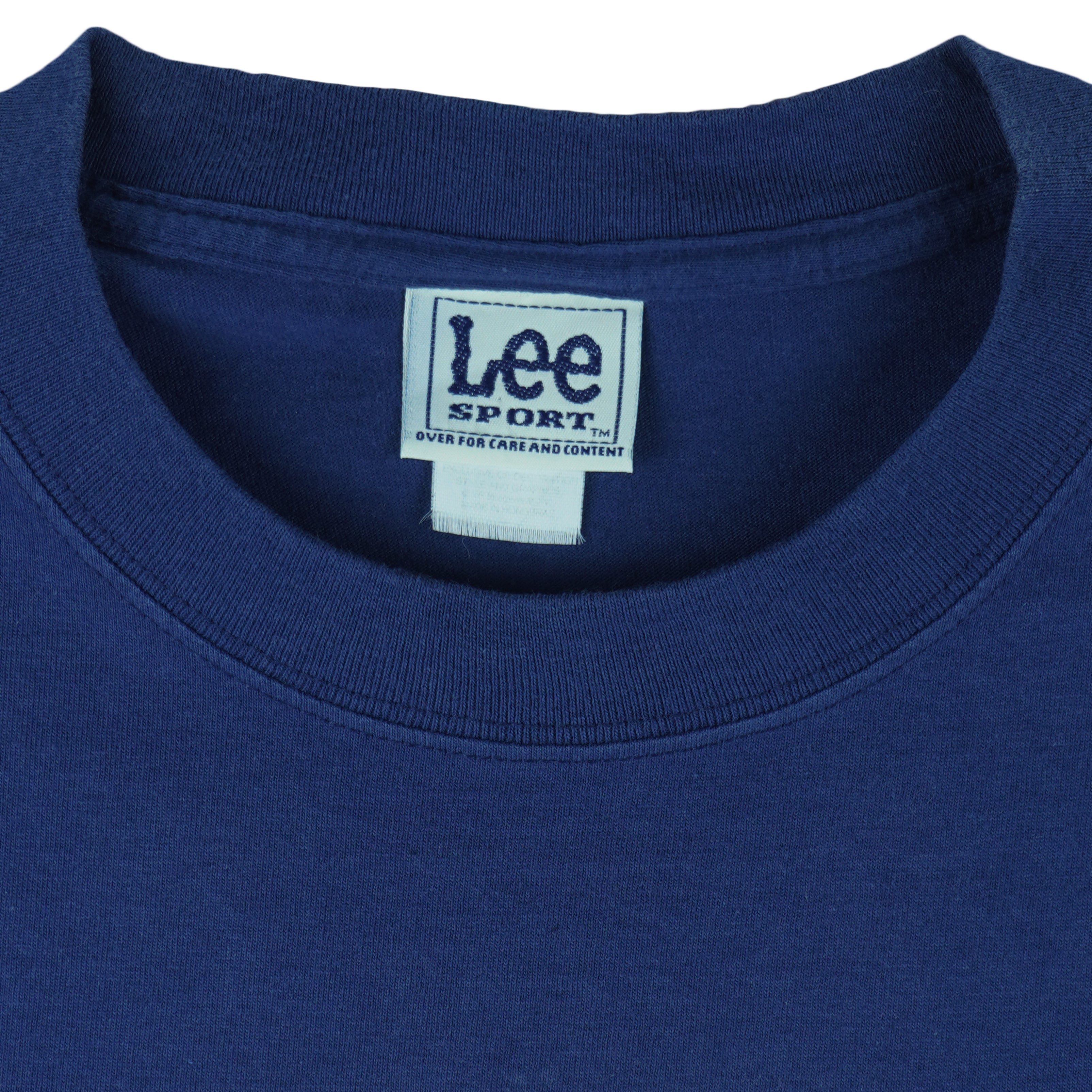 2005 vintage MLB Minnesota Twins Joe Mauer T-Shirt by Lee Sport. Blue in color with sew-on patch logos on front and back, autograph on #7, fits Large in size and is in excellent condition.