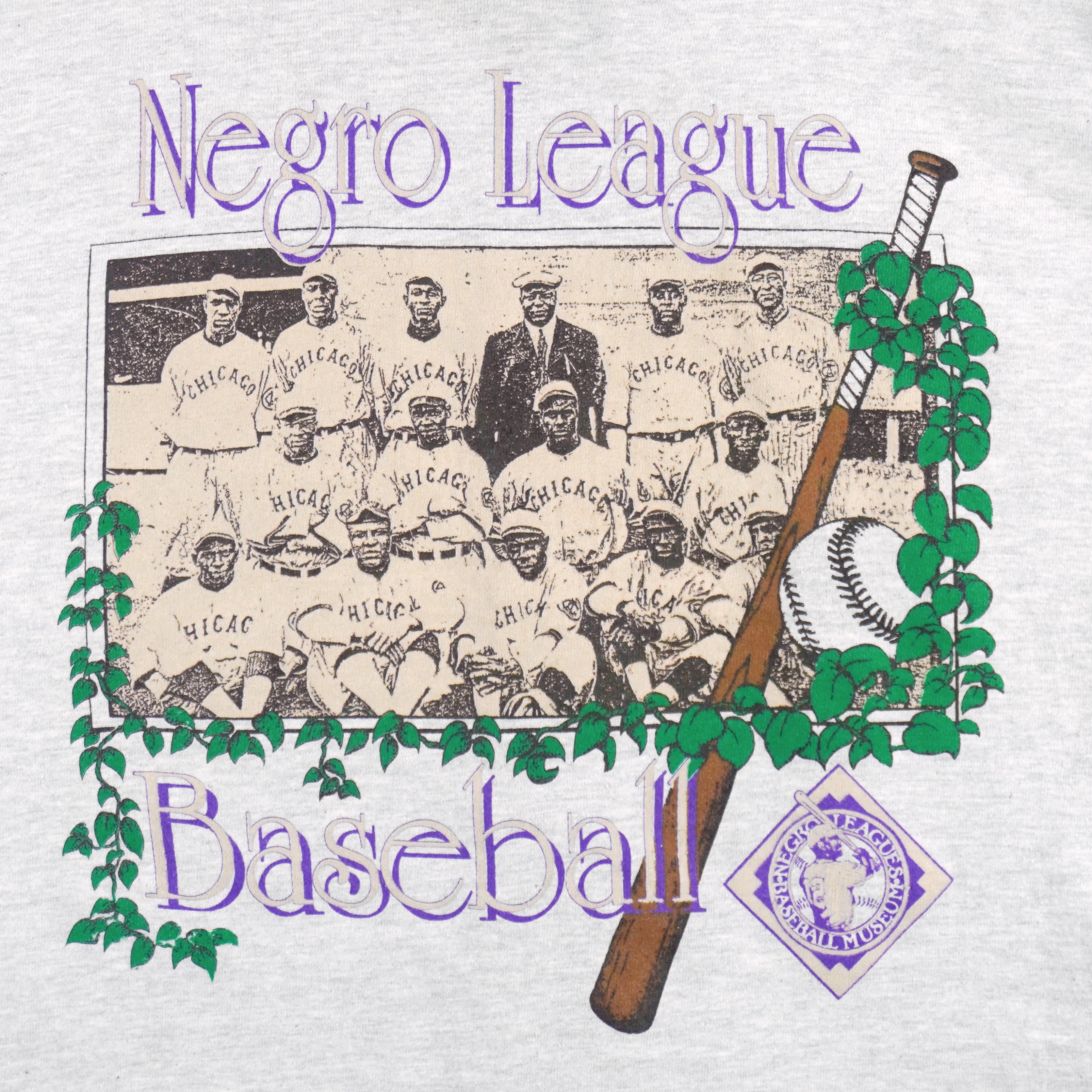 Vintage MLB (Logo Athletic) - Negro League Chicago American Giants T-Shirt 1990s Large Tall in gray