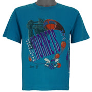 NBA (Salem) - Charlotte Hornets Aerial Assault Blue T-Shirt 1990s Medium Vintage Retro Basketball