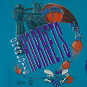NBA (Salem) - Charlotte Hornets Aerial Assault Blue T-Shirt 1990s Medium Vintage Retro Basketball