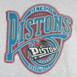 NBA (Logo 7) - Detroit Pistons Spell-Out T-Shirt 1990s Medium Vintage Retro Basketball