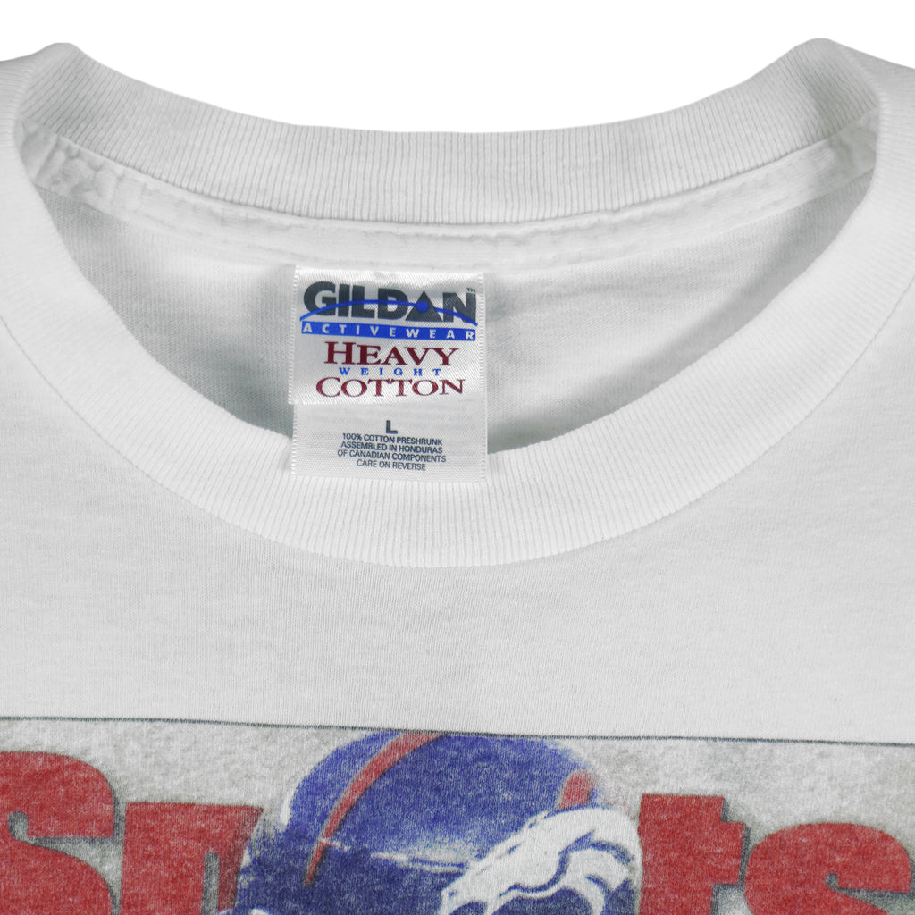 NFL (Gildan) - Denver Broncos John Elway Front Pages T-Shirt 1998 Large Vintage Retro Football