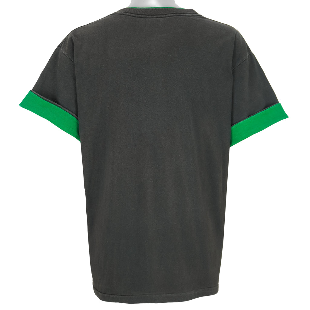 NBA (Salem) - Black Boston Celtics Spell-Out T-Shirt 1990s X-Large Vintage Retro Basketball
