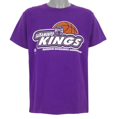 NBA (Fruit Of The Loom) - Purple Sacramento Kings Big Logo T-Shirt 1990s Large