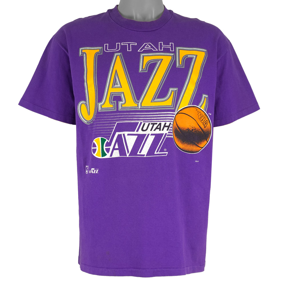 NBA - Utah Jazz Basketball T-Shirt 1990s Large Vintage Retro Basketball