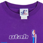 NBA (Logoathletic) - Utah Jazz Embroidered Spell-Out T-Shirt 1990s Medium Vintage Retro Basketball