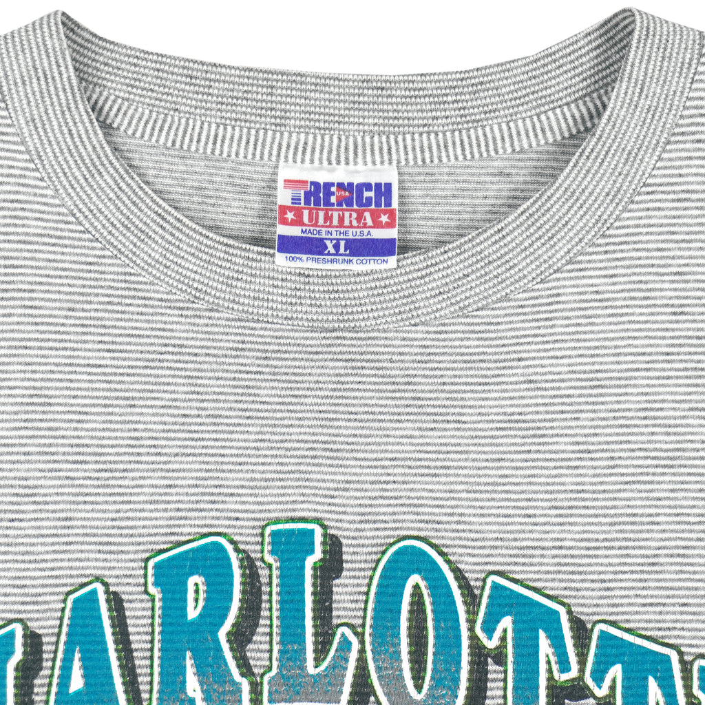 NBA (Trench) - Grey Charlotte Hornets Pinstripes T-Shirt 1992 X-Large Vintage Retro Basketball