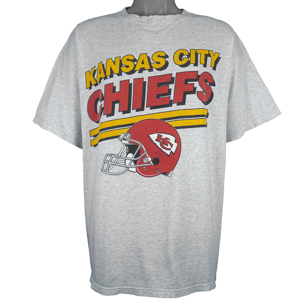 NFL (Tultex) - Kansas City Chiefs Helmet Spell-Out T-Shirt 1990s XX-Large Vintage Retro Football