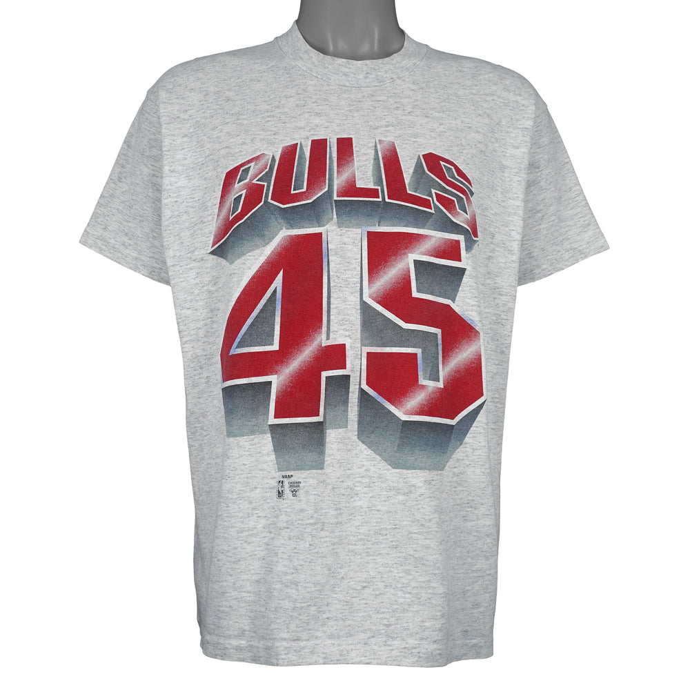 NBA (Salem) - Chicago Bulls #45 Michael Jordan T-Shirt 1990s Large Vintage Retro Basketball