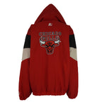 Vintage Starter - Chicago Bulls 1/4 Zip Puffer Jacket 1990s X-Large in black and white and red