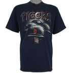 MLB (Dynasty) - Detroit Tigers Helmets T-Shirt 2002 Large Vintage Retro Baseball