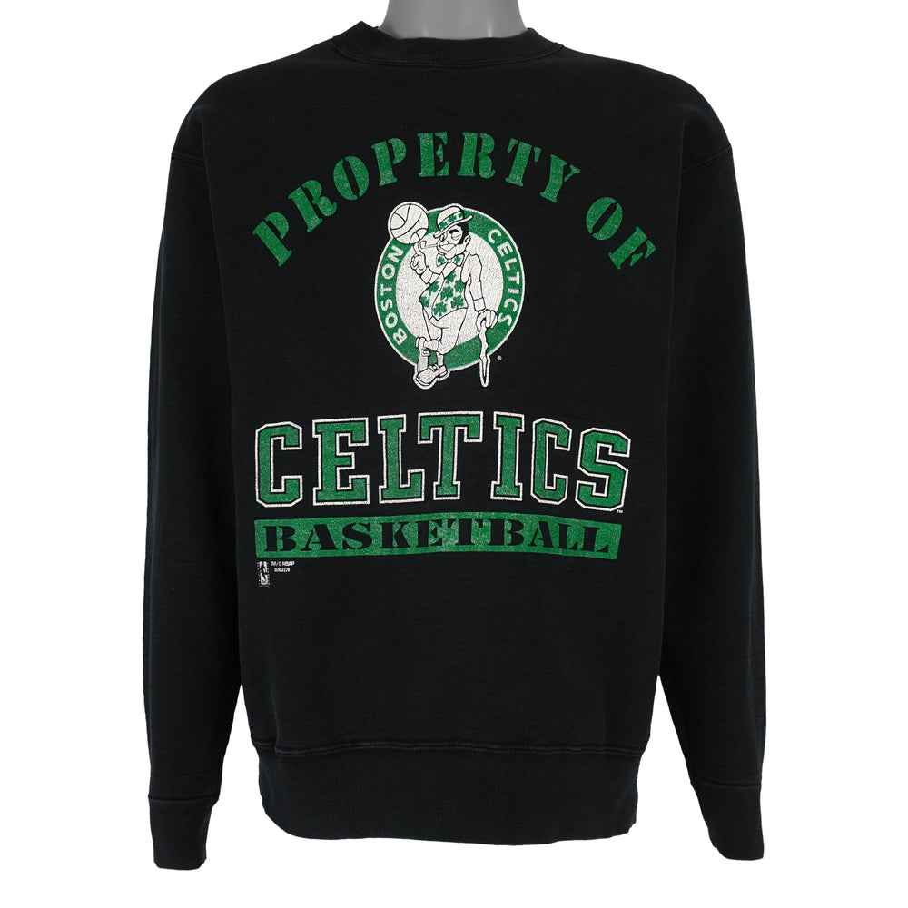NBA (Salem) - Boston Celtics Basketball Spell-Out Sweatshirt 1990s Large Vintage Retro Basketball