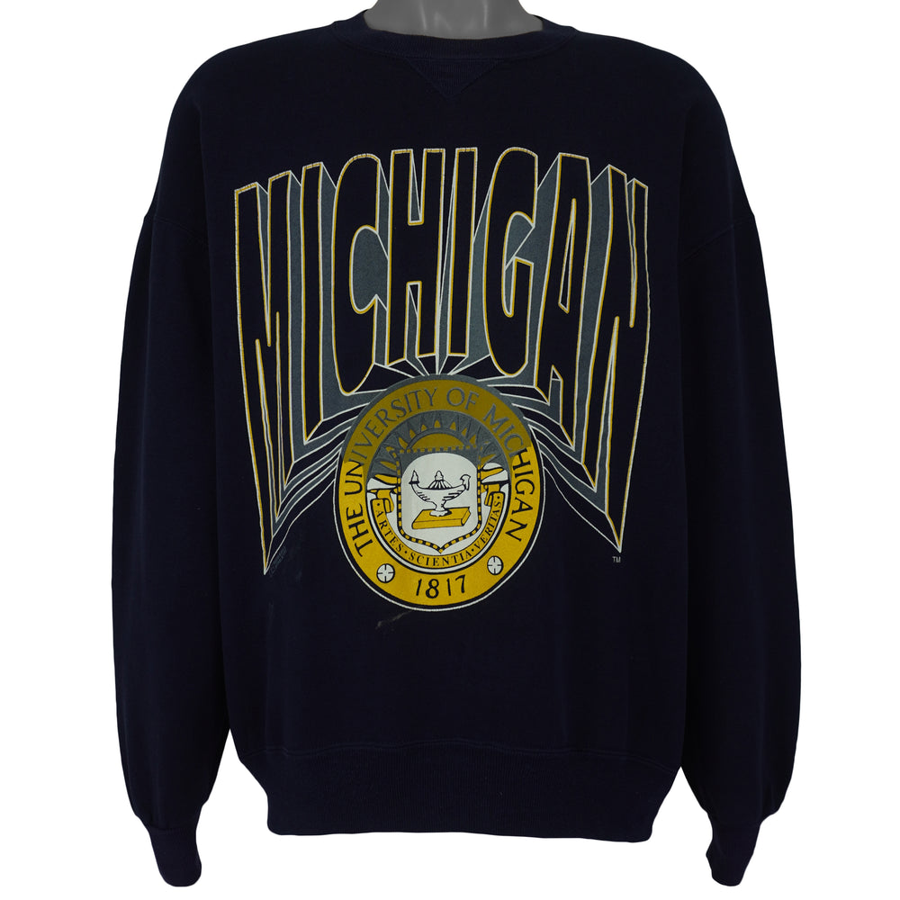 NCAA (Russel Athletic) - Michigan Wolverines Crew Neck Sweatshirt 1990s X-Large Vintage Retro