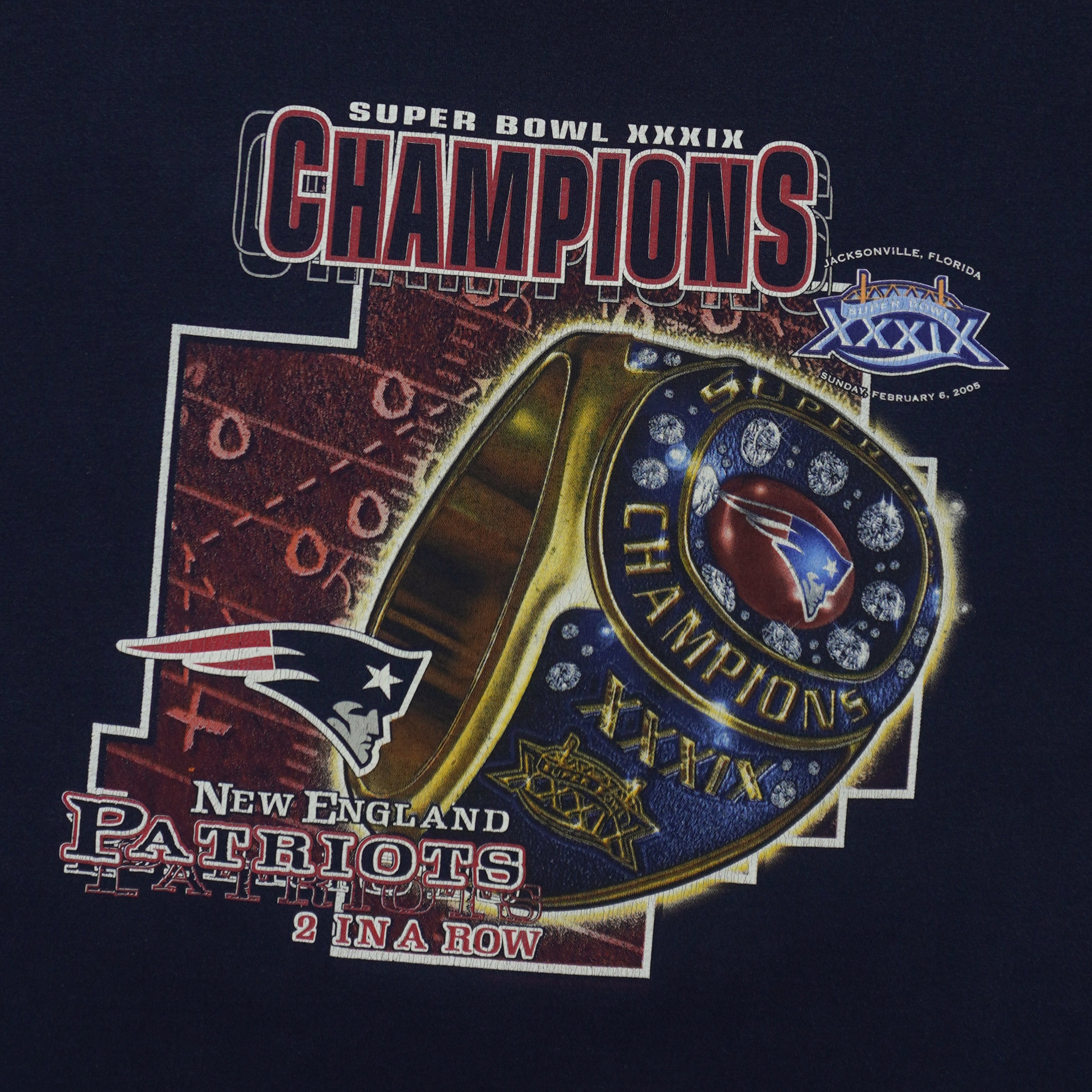 NFL (AAA) - New England Patriots Super Bowl Champions Sweatshirt 2005 Large Vintage Retro Football