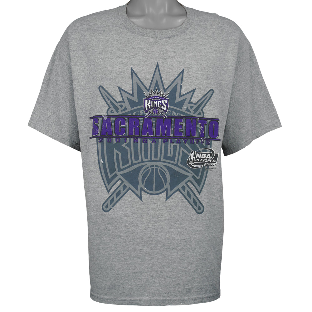 NBA (Lee) - Sacramento Kings Playoffs Big Logo T-Shirt 2001 Medium Vintage Retro Basketball