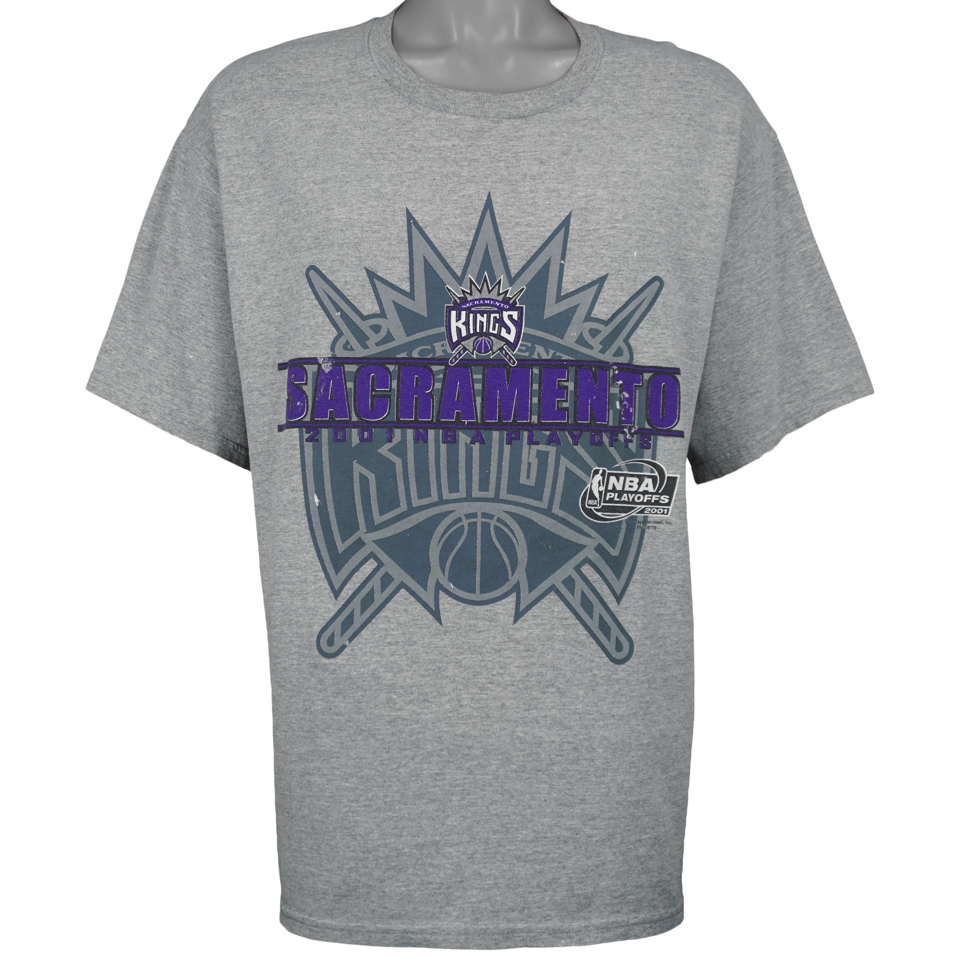 NBA (Lee) - Sacramento Kings Playoffs Big Logo T-Shirt 2001 Medium Vintage Retro Basketball