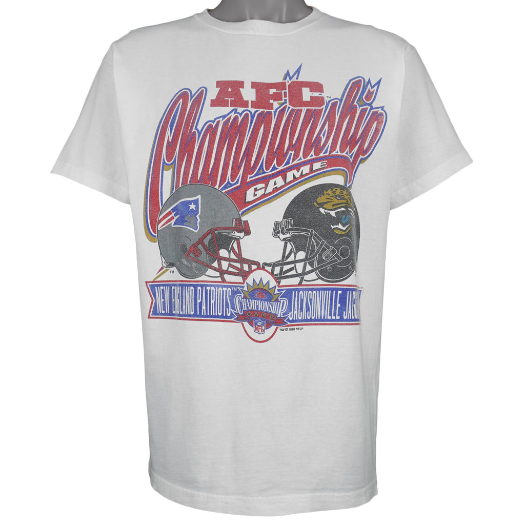 NFL (Global) - Jacksonville Jaguars VS Patriots AFC Matchups T-Shirt 1996 Large Vintage Retro Football