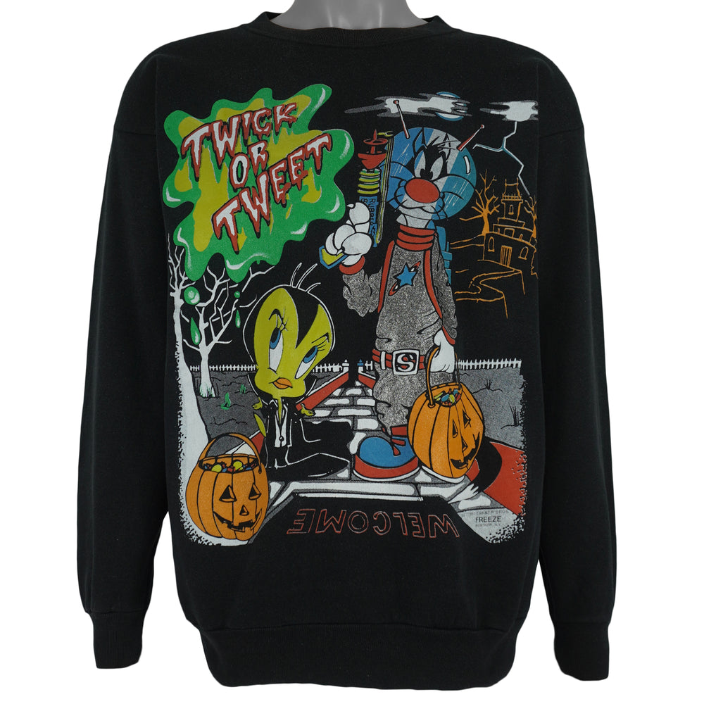 Looney Tunes (Tultex) - Twick or Tweet Halloween Crew Neck Sweatshirt 1990s X-Large Vintage Retro